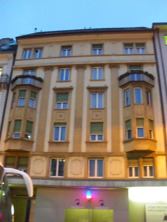 Apartments Zum Loewen Люцерн Экстерьер фото